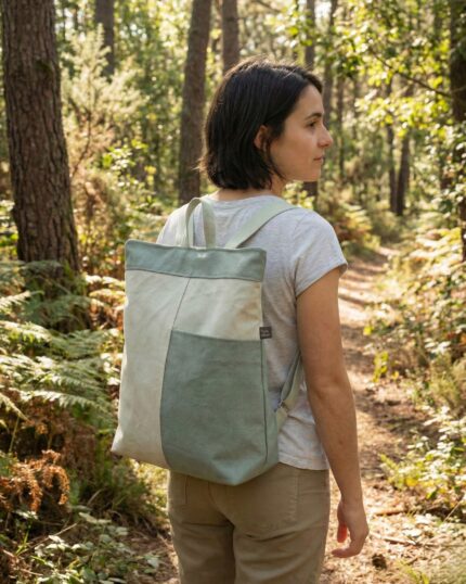 Anti-theft backpack. Artisan anti-theft backpack handmade in Barcelona, designed to offer safety and style in your everyday life. With the hidden closure on the back and a robust structure, it is perfect for moving around the city with peace of mind. This locally produced backpack combines functionality and unique design. It is made with resistant fabrics and neat finishes, designed for active women looking for a practical accessory, safe and beautiful. Ideal for travel, journeys by public transport or to take to work. Each piece is handmade in our workshop in Barcelona, in limited edition, following principles of sustainable fashion and conscious production. anti-theft backpack, handmade artisan backpack, backpack made in Barcelona, unique design, handmade product, safe and practical supplement, sustainable fashion Barcelona, backpack for active women, backpack of local production.